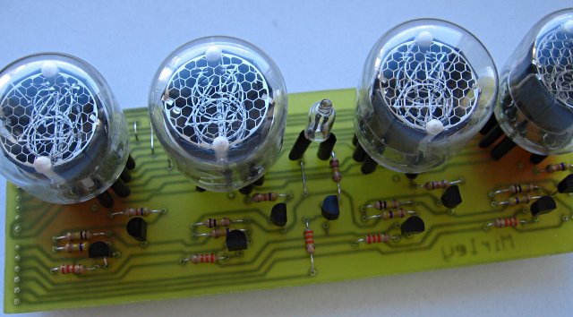 Часы с газоразрядными индикаторами и ATmega8