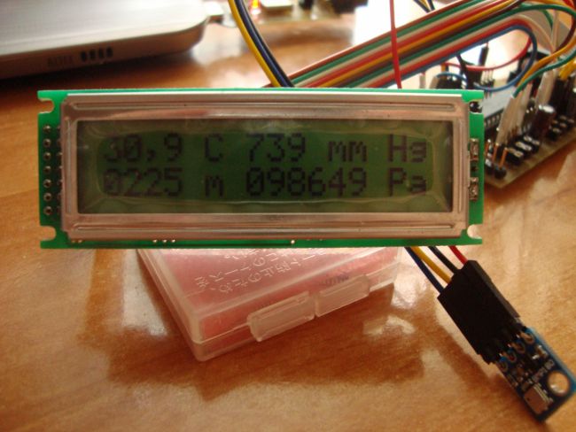 Схема барометра на AVR микроконтроллере ATmega8 с датчиком атмосферного давления BMP180